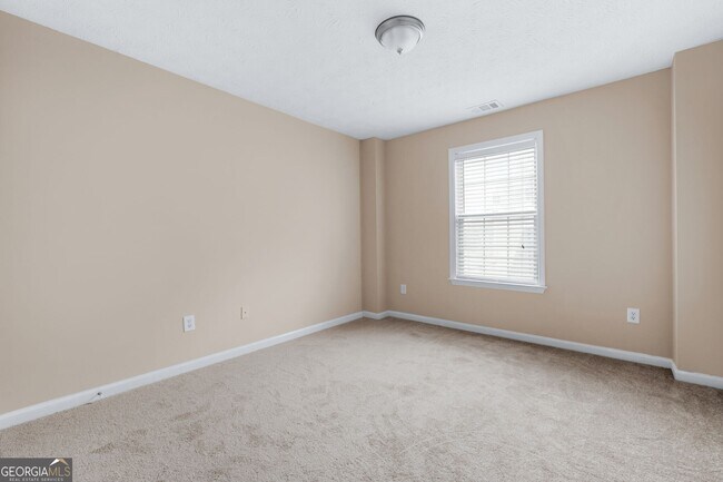 Building Photo - 1393 Glenover Way