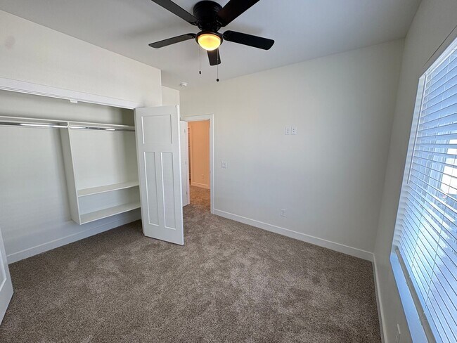 Building Photo - Brand New Home Avalible