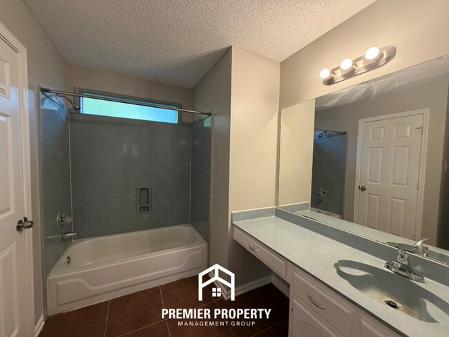 Building Photo - Beautiful 2-Story 3BR/2.5BA Bartlett Home | 1,632 Sq Ft, Vaulted Primary & Back Patio