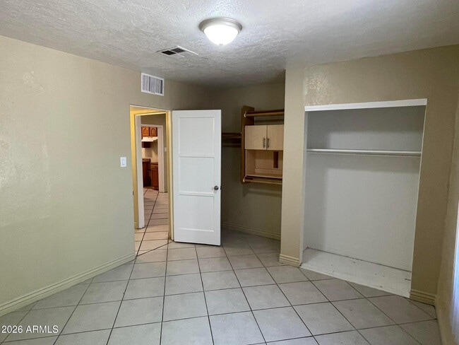 Building Photo - 1701 E Harvard St