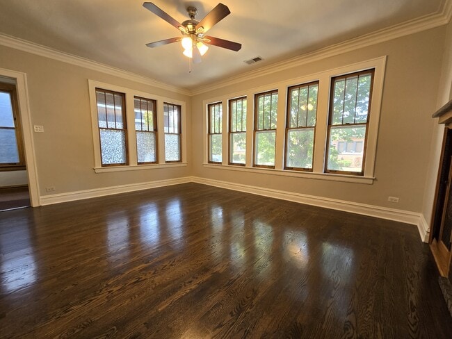 Building Photo - 4231 N Marmora Ave