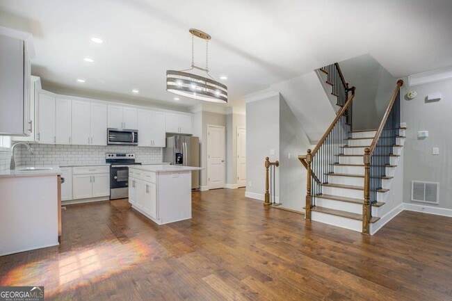 Building Photo - 30 Magan Ct