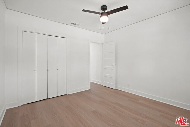 Building Photo - 1563 E Elizabeth St