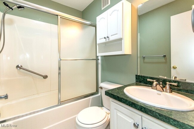 Building Photo - 6330 Cumberland Dr