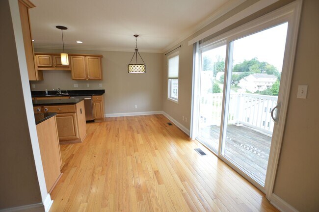 Building Photo - 232 Newberry Ln