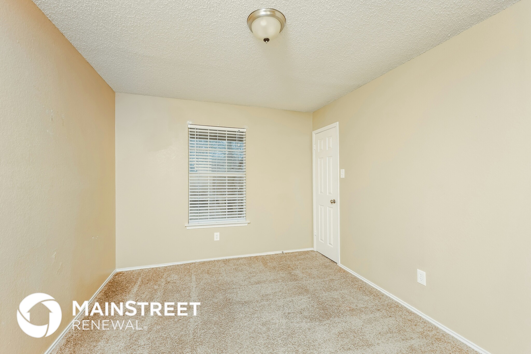 Building Photo - 821 Courson Dr