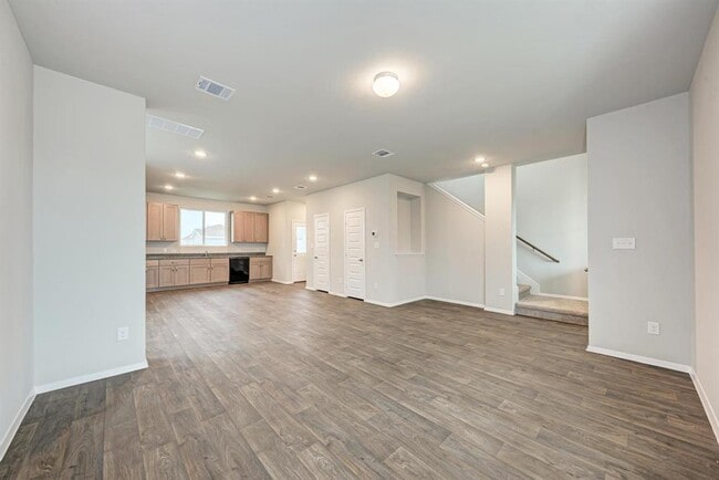 Building Photo - 158 Daylily Dr