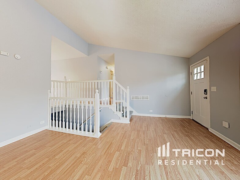 Building Photo - 64 Blake Dr