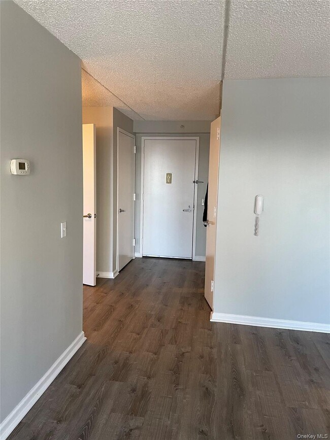 Building Photo - 79-14 Rockaway Beach Blvd