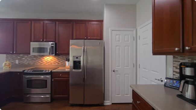 Building Photo - 6984 SW 94th Ct