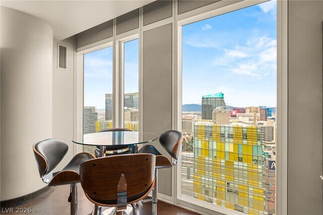 Building Photo - 3750 S Las Vegas Blvd