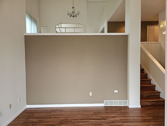 Building Photo - Amazing 3B/3B Single Family Home near Microsoft, prime Redmond location