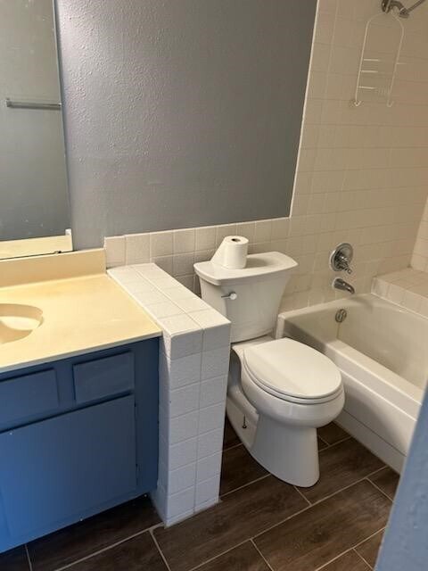 Building Photo - 2818 S Bartell Dr