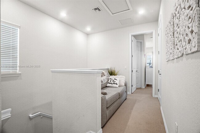 Building Photo - 8239 Tailshot Ct