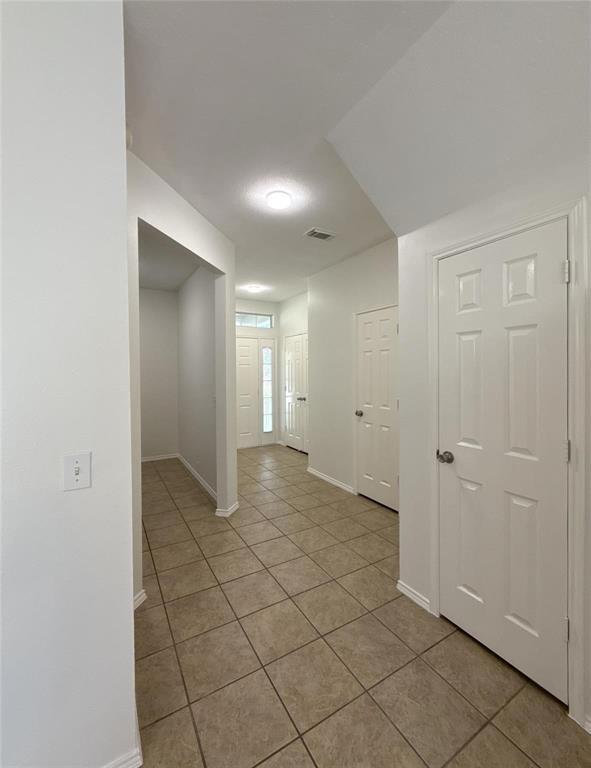 Building Photo - 2243 Walnut Fair Ln