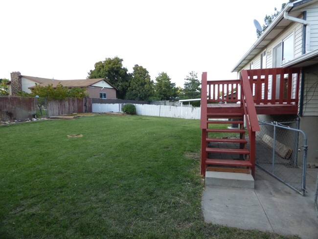 Building Photo - 4 Bd 2 Full Bath New Carpet & Upgrades