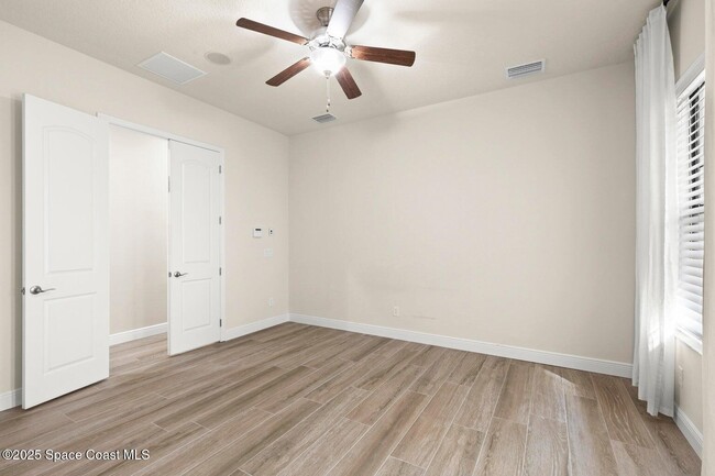 Building Photo - 7065 Primavera Ln