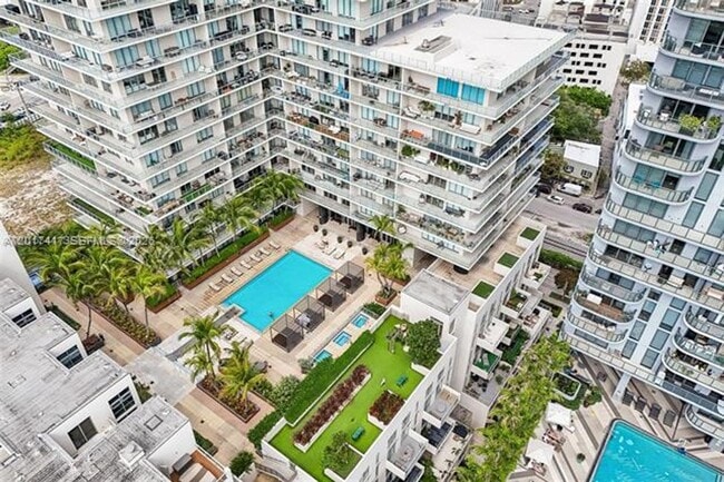 Building Photo - 3470 E Coast Ave