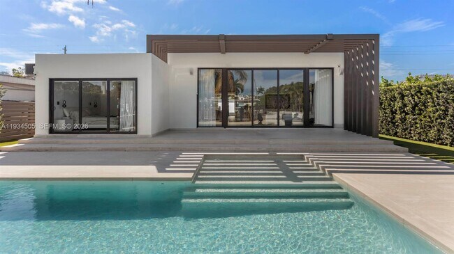 Building Photo - 1661 Daytonia Rd