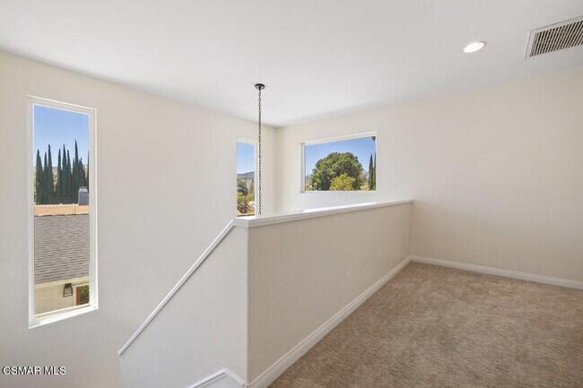 Building Photo - 526 Houston Dr