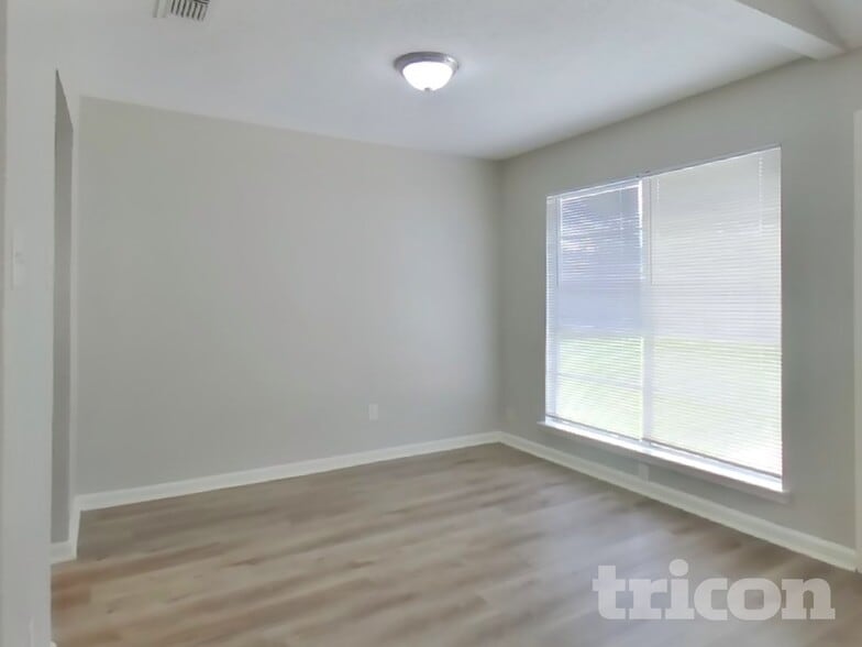 Building Photo - 6826 Blue Ridge Dr