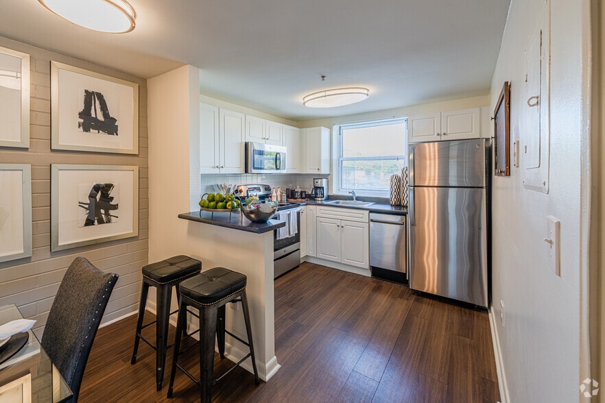 Gamma North Quincy 95 W Squantum St Quincy MA 02171 Apartment Finder