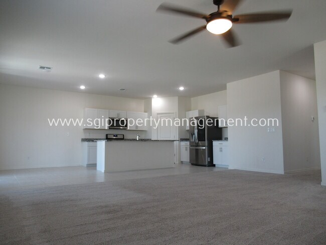 Building Photo - 19218 W Pierson St