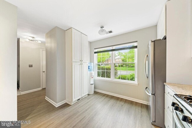 Building Photo - 41 Quince Ct