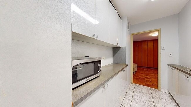 Building Photo - 35 Seacoast Terrace