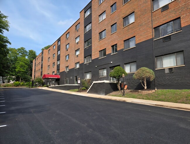 Building Photo - 382 Penn