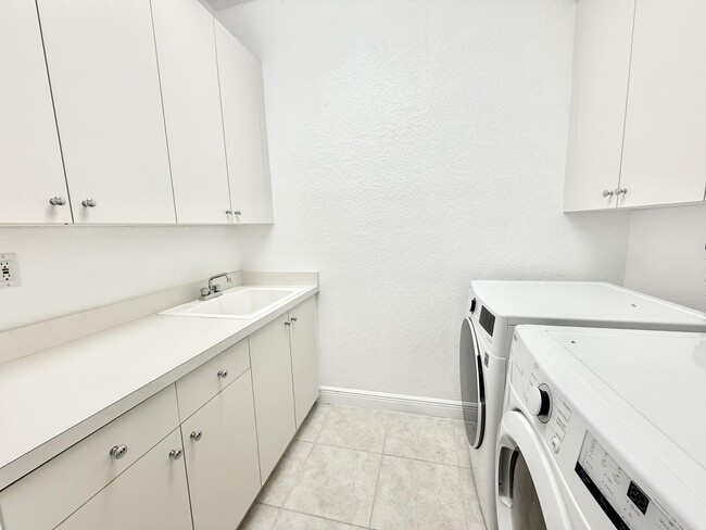 Building Photo - 11553 Big Sky Ct