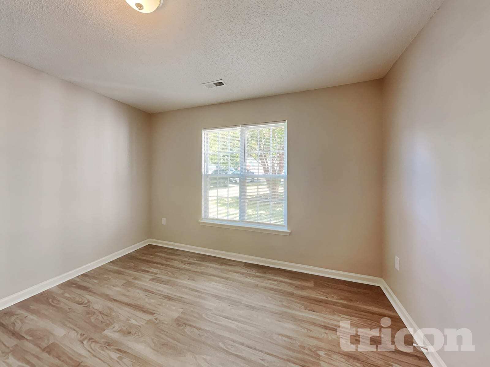 Building Photo - 314 McGinn Grove Dr