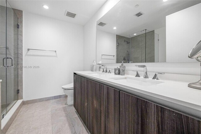 Building Photo - 488 NE 18th St