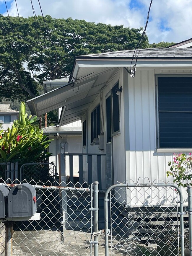 Building Photo - 212 Pakohana St