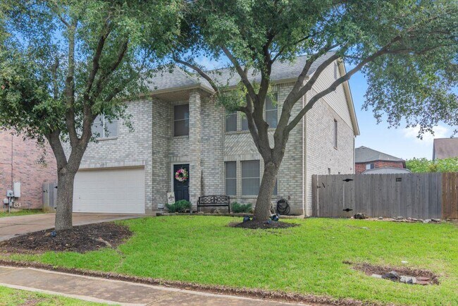 Building Photo - 1117 Del Roy Dr
