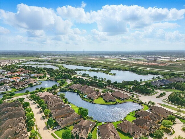 Building Photo - 29135 Brooks Valley Dr