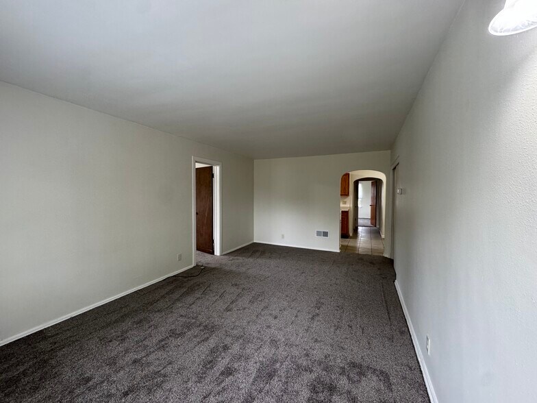 Building Photo - 1710 Goff Ave