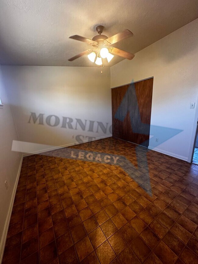 Building Photo - 1055 Wofford Dr