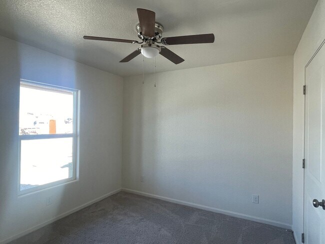 Building Photo - 2446 River Valley Cir