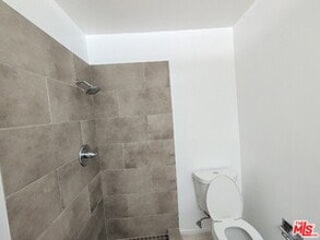 Building Photo - 415 Montana Ave