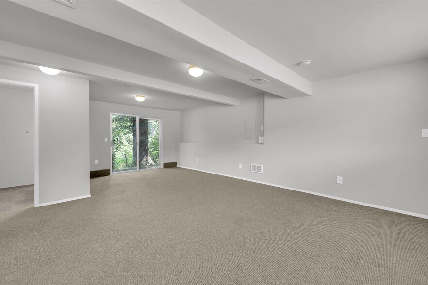 Building Photo - 9374 NE 120th Pl