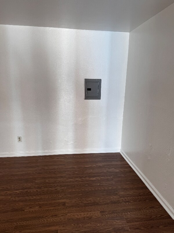 Building Photo - 8557 Juniper Ave