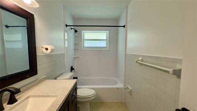 Building Photo - 6957 NW 9th Ct