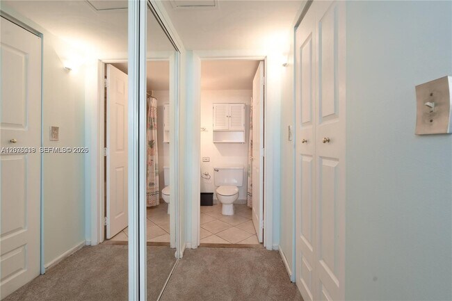 Building Photo - 6770 Indian Creek Dr