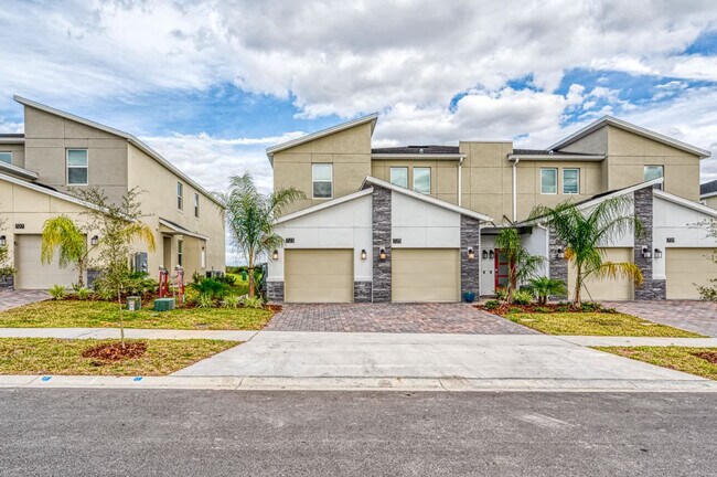 Building Photo - 723 Ocean Course Ave