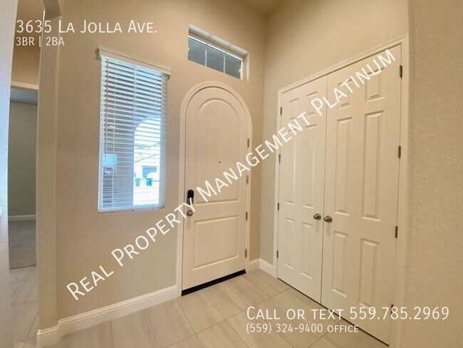 Building Photo - 3635 La Jolla Ave