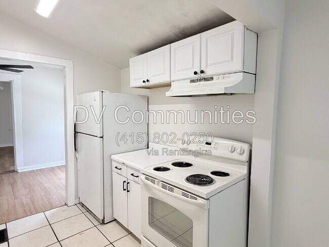 Building Photo - 3611 2nd Ave S