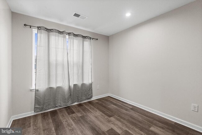 Building Photo - 100 Meridian Ln