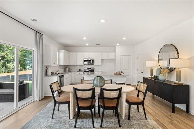 Building Photo - 1429 Hunter Trl