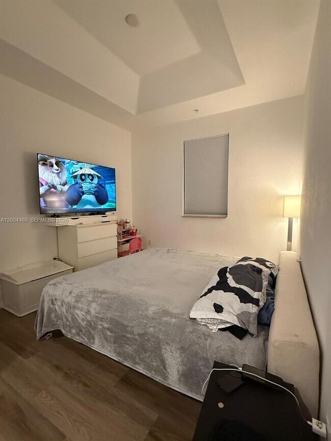 Building Photo - 8999 NW 107 Ct